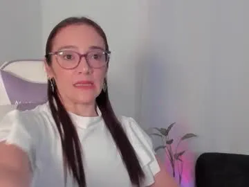 jess1ca_herrera on Chaturbate