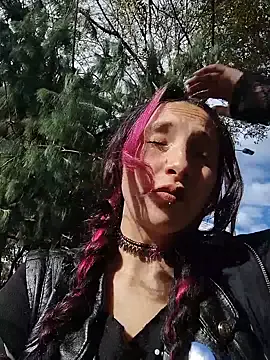 _Laary_Lily on StripChat