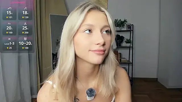 FaaBinaa on StripChat