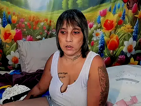 indianroxy on StripChat