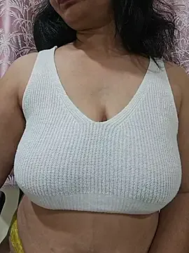 Jassi_Does on StripChat