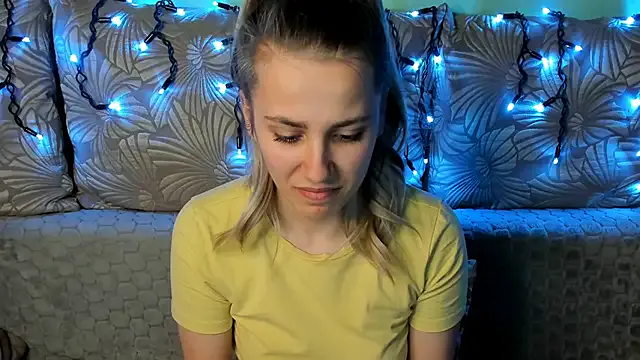 MaggieCake on StripChat