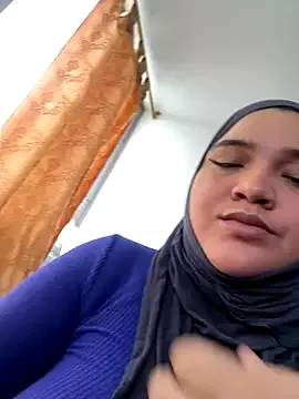 sweetmuslim01 on StripChat